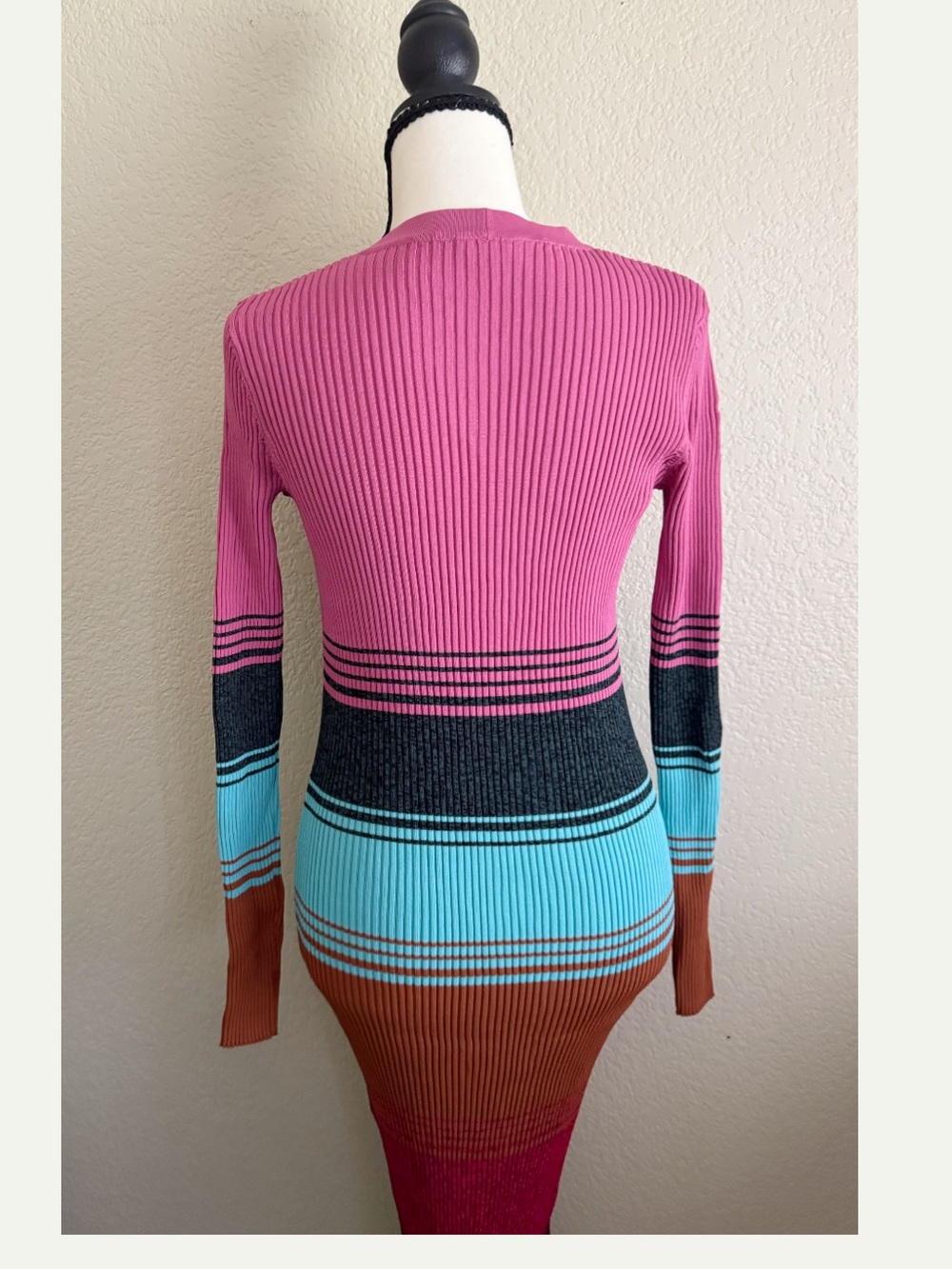 Staud Staud Shoko Ribbed V-Neck Knit Top Large View 6